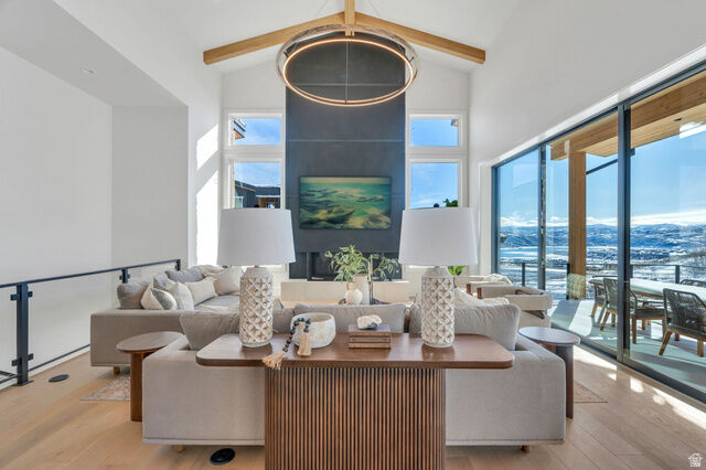 Property Photo: 2059 W Capricorn Ct UT 84032