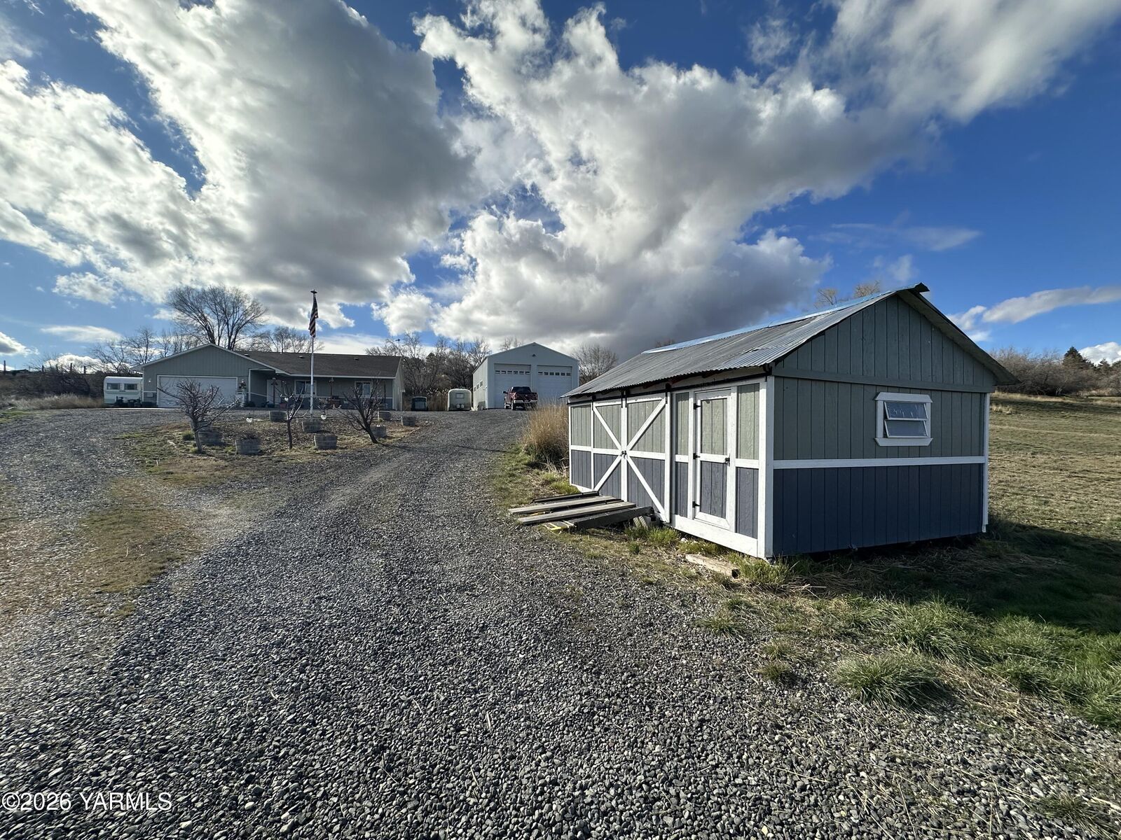 Property Photo:  766 S Canyon Ct  WA 99344 