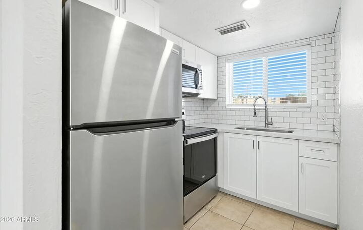 Property Photo: 750 E 1st Avenue AZ 85204