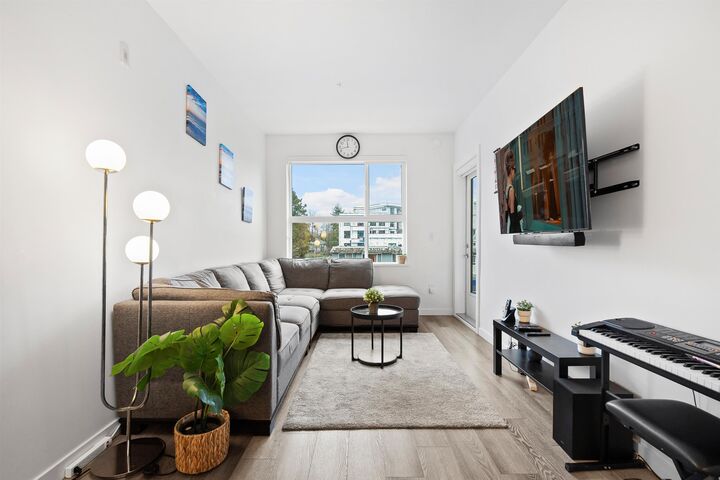 Property Photo:  20695 Eastleigh Crescent 217  BC V3A 0P7 