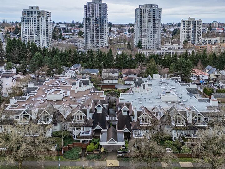 Property Photo: 3628 Rae Avenue 207 BC V5R 2P5