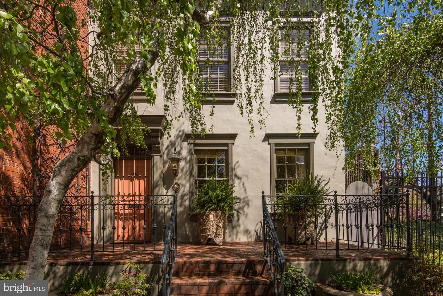 Property Photo:  3249 O Street NW  DC 20007 