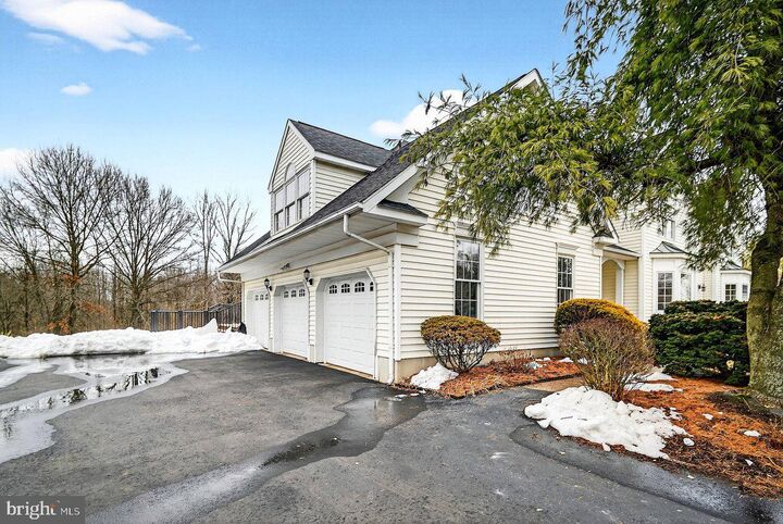 Property Photo:  23 Silvers  NJ 08512 