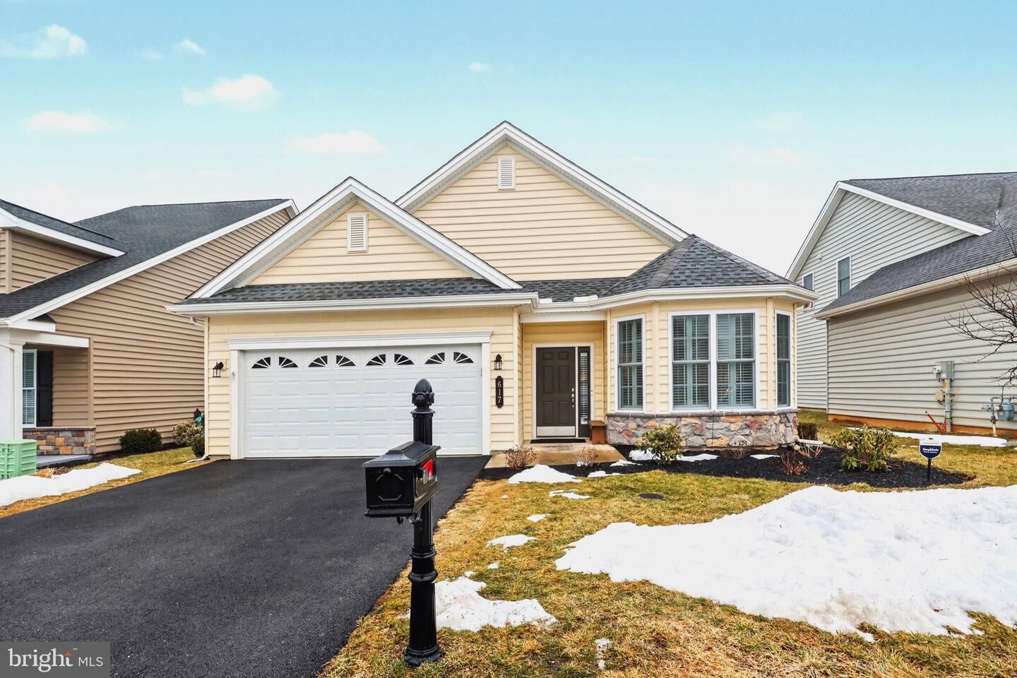 Property Photo:  617 Republic Way  PA 17050 