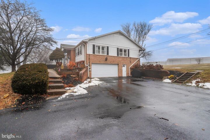 Property Photo:  479 Frederick Drive  PA 17313 