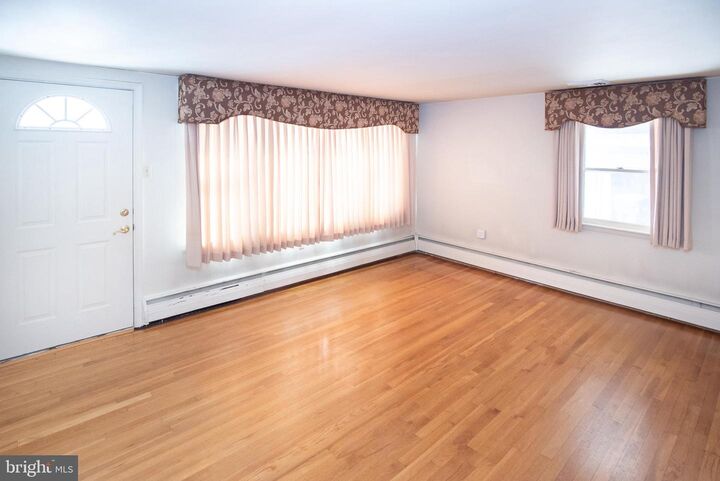 Property Photo:  25 E Township Line Road  PA 18964 