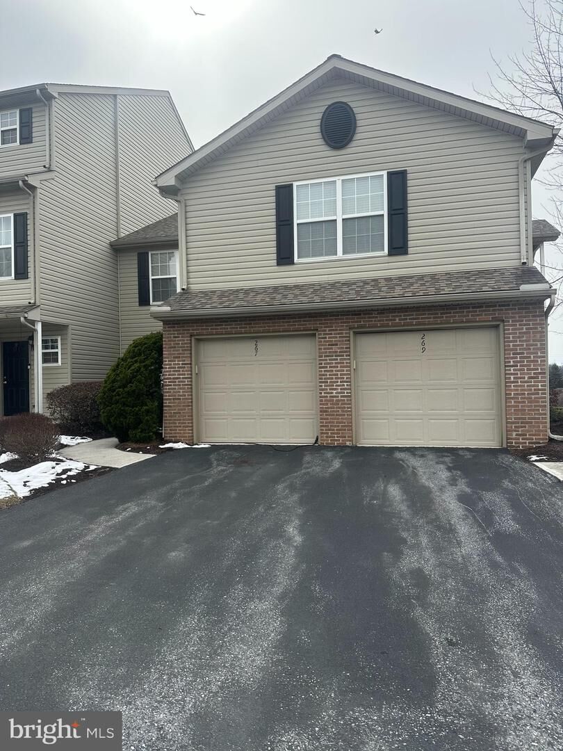 Property Photo:  269 Osprey  PA 17036 