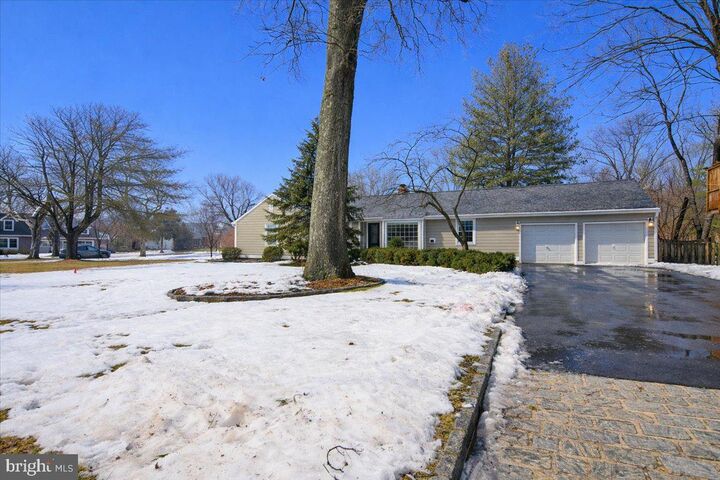 Property Photo:  11 Baldwin Street  NJ 08534 