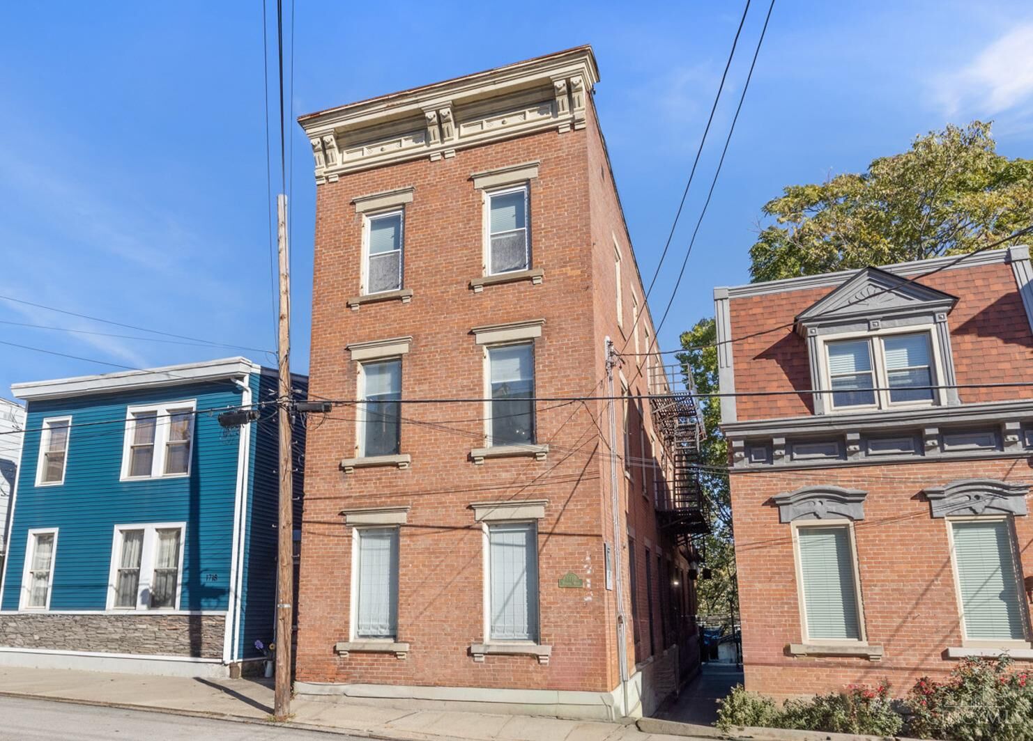 Property Photo:  1716 Highland Avenue  OH 45202 