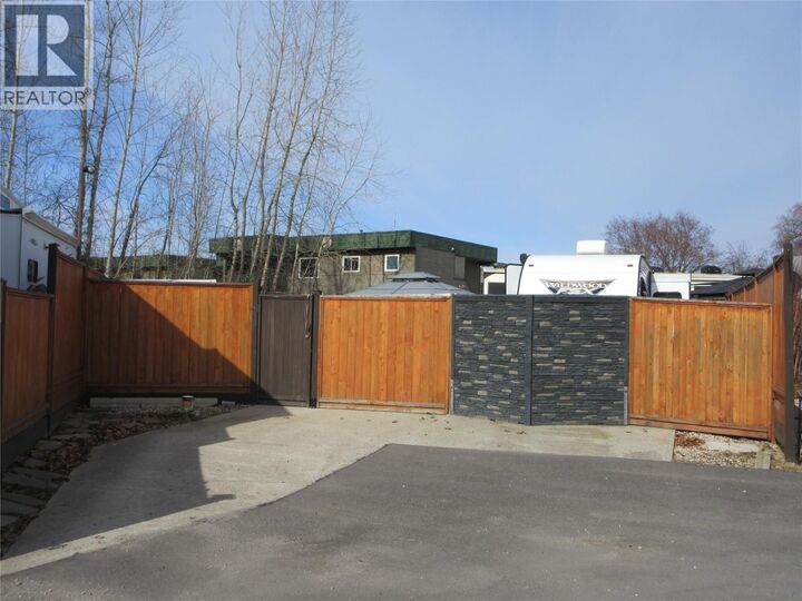 Property Photo:  415 Commonwealth Road 129  BC V4V 1P4 