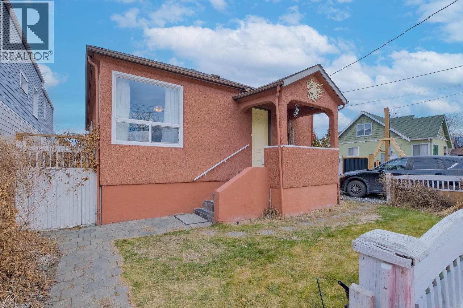 Property Photo:  433 Heales Avenue  BC V2A 1G5 
