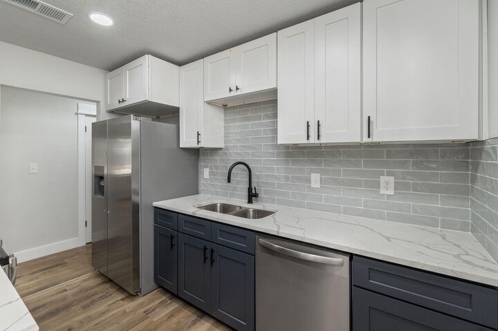 Property Photo:  315 NW Leah Miller Drive  FL 32548 