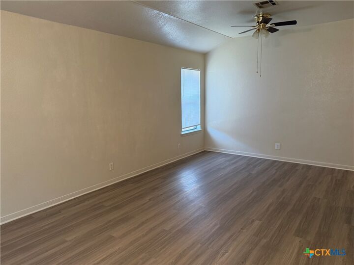 Property Photo:  5106 Daybreak Drive  TX 76542 