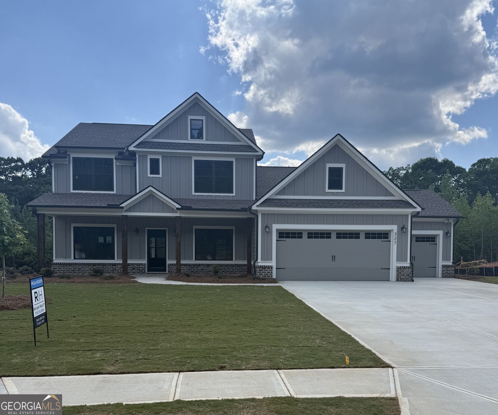 Property Photo:  327 Weslyn Drive  GA 30025 