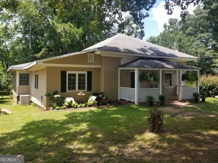 Property Photo: 505 Kincaid Avenue GA 30224