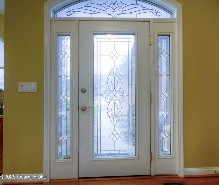 Property Photo:  5125 Oaklawn Park Dr  KY 40299 