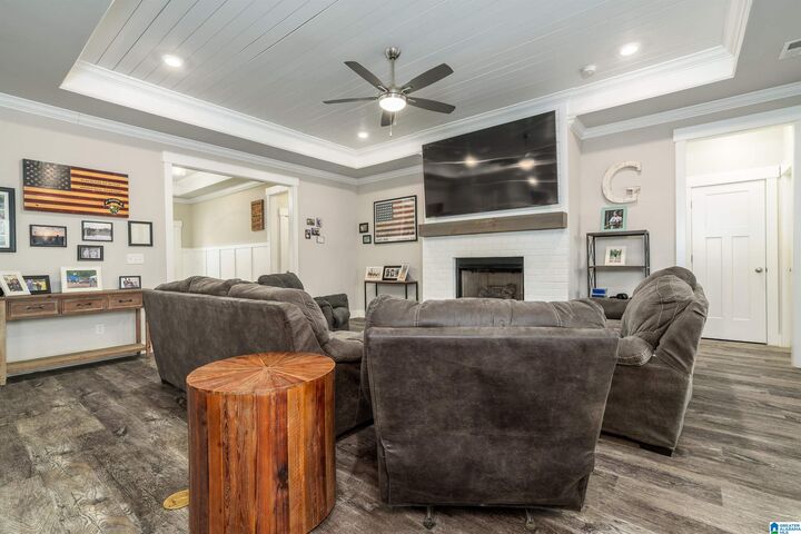 Property Photo:  1816 Meadowbrook Drive  AL 35055 