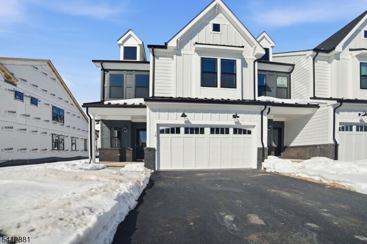 Property Photo:  18 Whitaker Ln  NJ 07931 