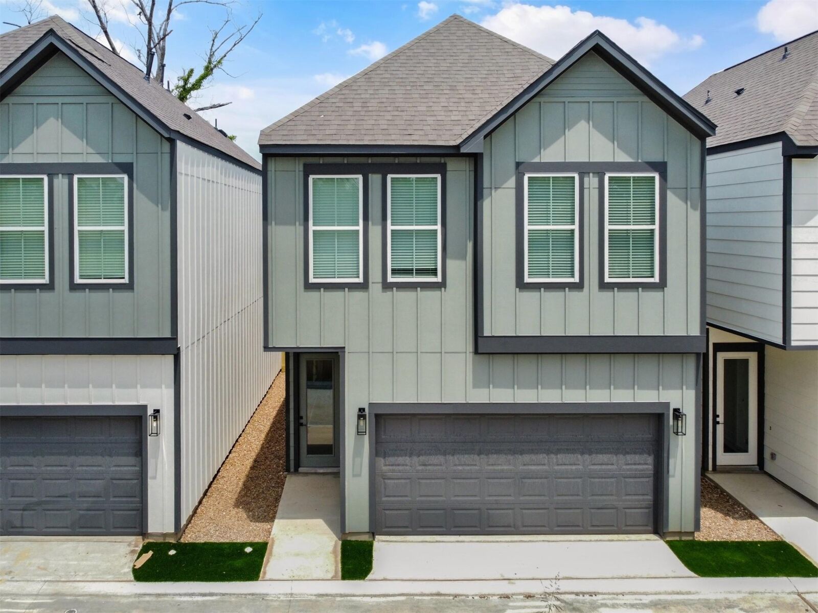 Property Photo: 2410 Vaughn Street F TX 77093