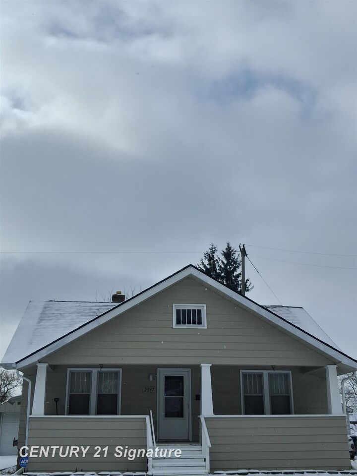 Property Photo: 2547 Altoona Street MI 48504