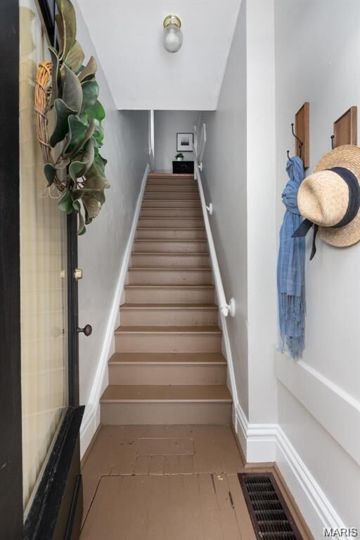 Property Photo:  2628 Arkansas Avenue  MO 63118 