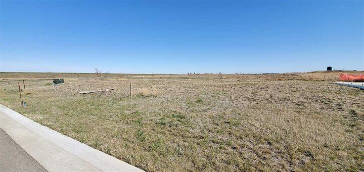 Property Photo: 240 14th St Block 52 Lot 8 ND 58852