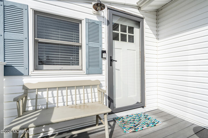 Property Photo:  728 Twin Lakes Boulevard  NJ 08087 