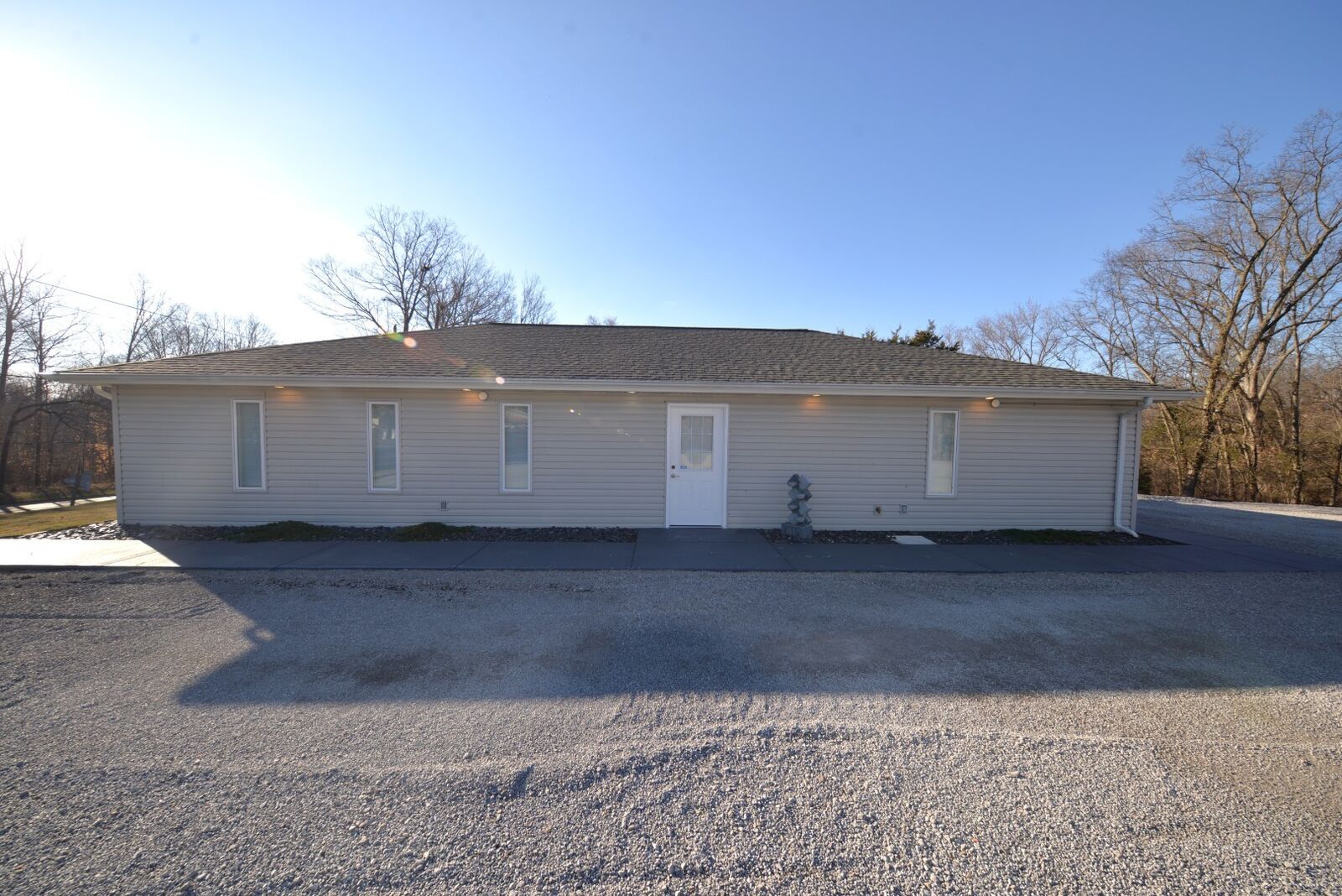 Property Photo:  16275 N Illinois 37 Highway  IL 62864 