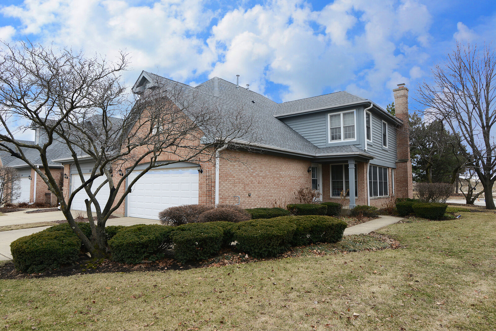 Property Photo:  230 Benton Lane  IL 60108 