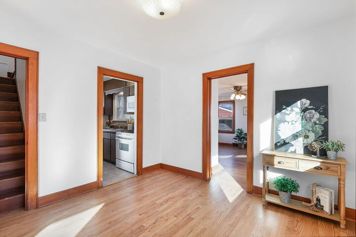 Property Photo:  349 S Lake Street  IL 60030 