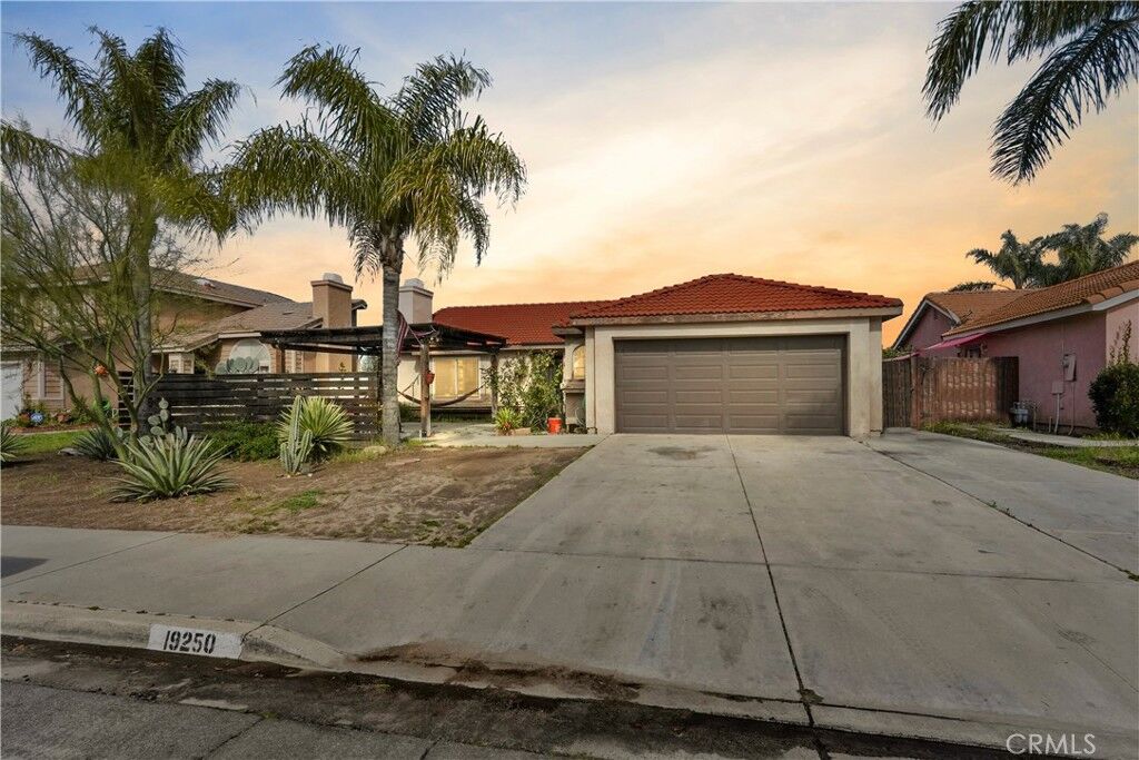 Property Photo:  19250 Henshaw Court  CA 92530 