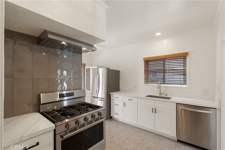 Property Photo:  1908 Loma Drive  CA 90254 