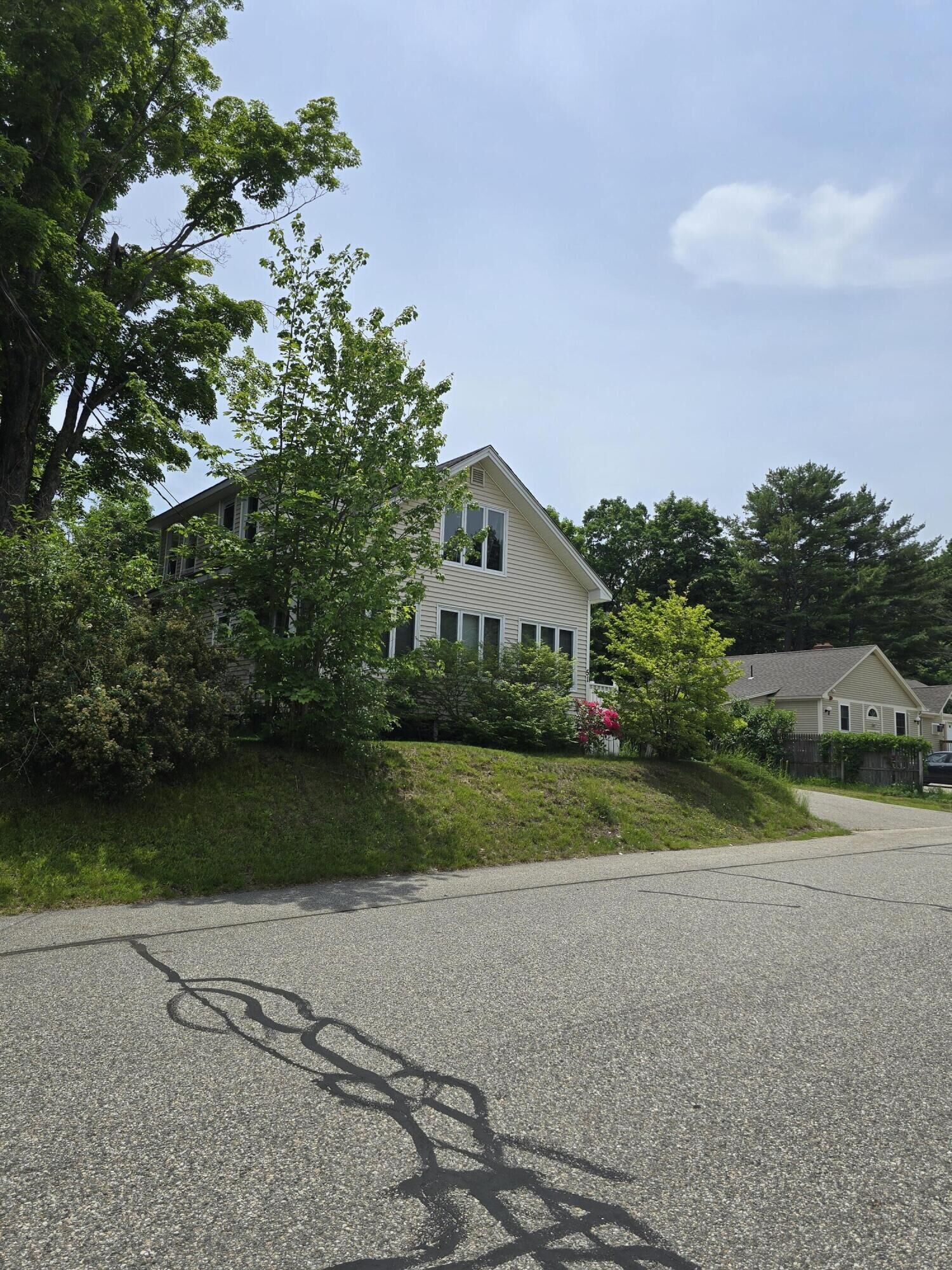 Property Photo:  51 Lenox Street  ME 04073 