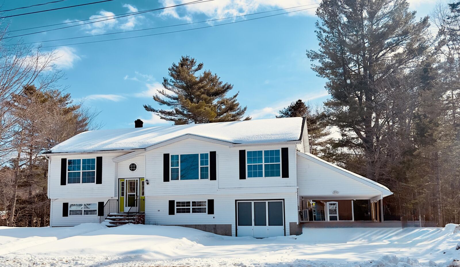 Property Photo:  132 Sunny Hollow Place  ME 04401 