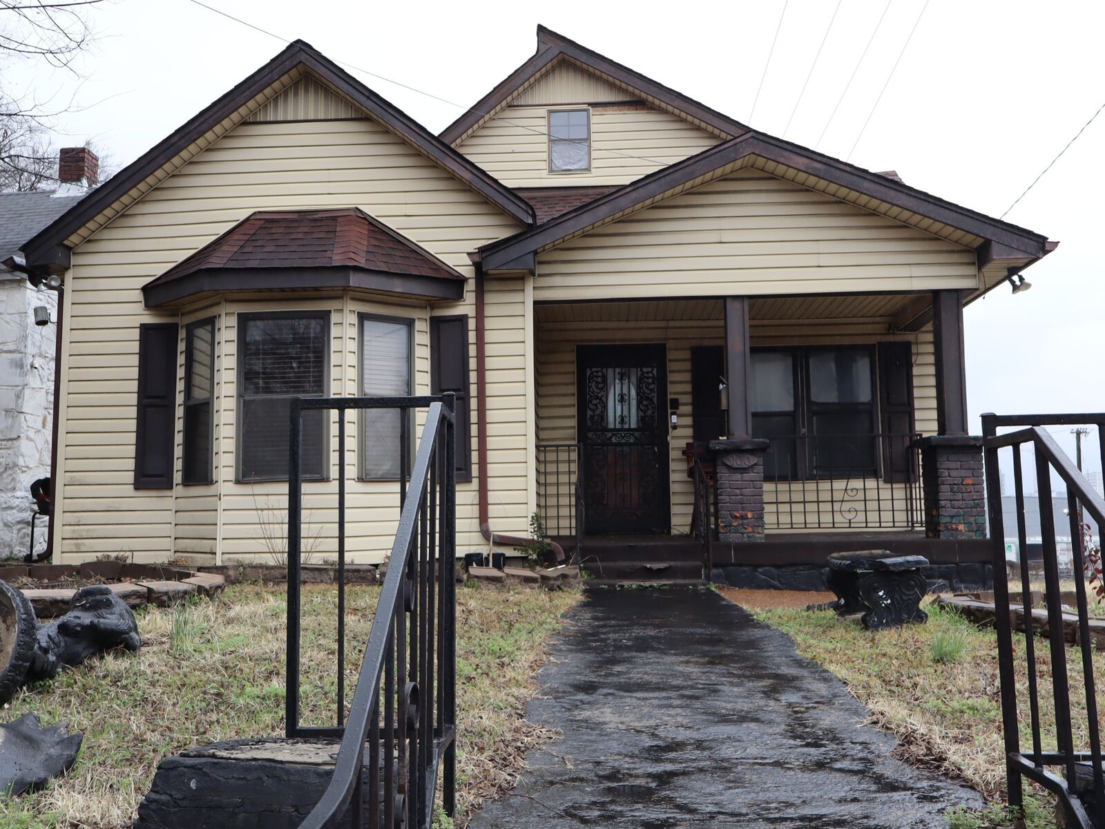 Property Photo: 900 Morrison St TN 37208
