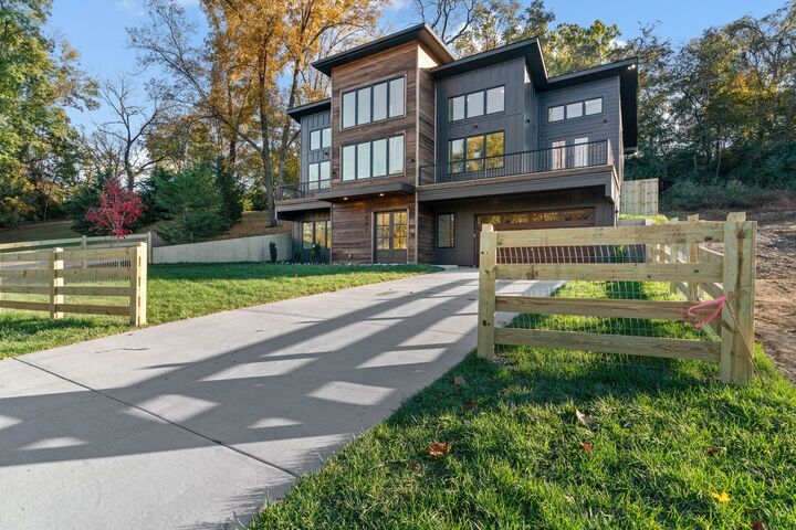 Property Photo: 1003 Antioch Pike TN 37211