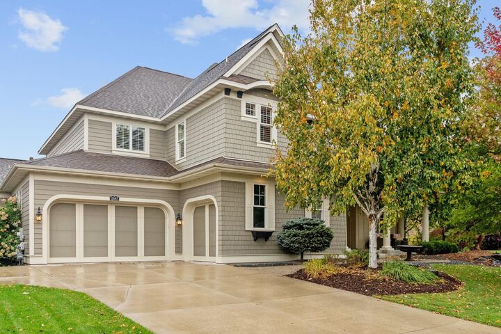 Property Photo:  11697 Aster Way  MN 55129 