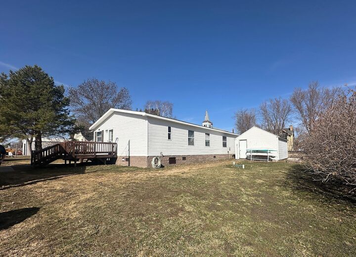 Property Photo:  204 E 4th Street  MN 56235 