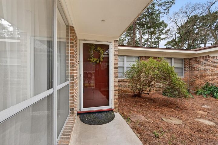 Property Photo: 1045 Edgefield Drive LA 71118