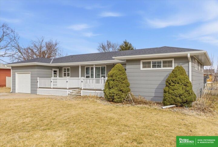 Property Photo:  2030 E 2nd Street  NE 68025 