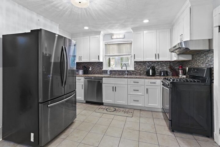 Property Photo:  181 Green Street 1  MA 02176 