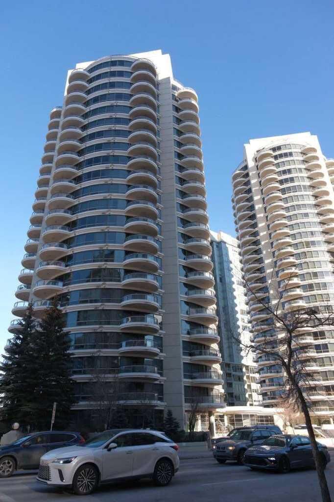 Property Photo:  1088 6 Avenue SW 1205  AB T2P 5N3 