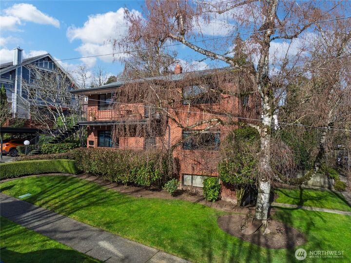 Property Photo: 1436 E Ward Street WA 98112