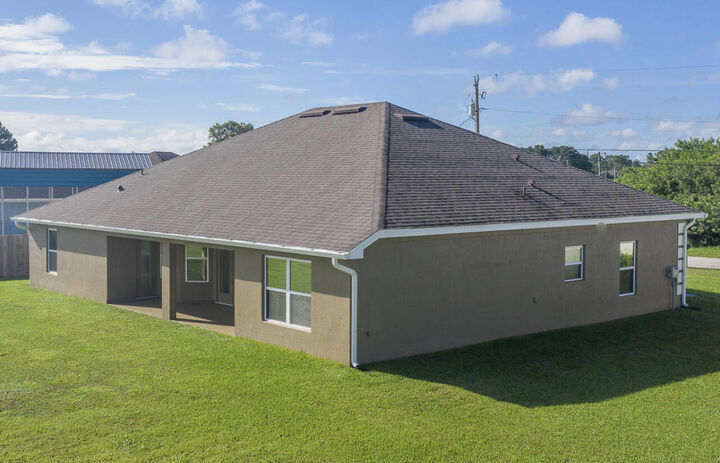 Property Photo:  5803 NW Dooley Circle  FL 34953 