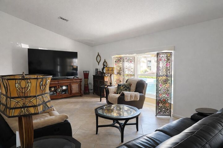 Property Photo:  1199 SW 25th Avenue  FL 33426 