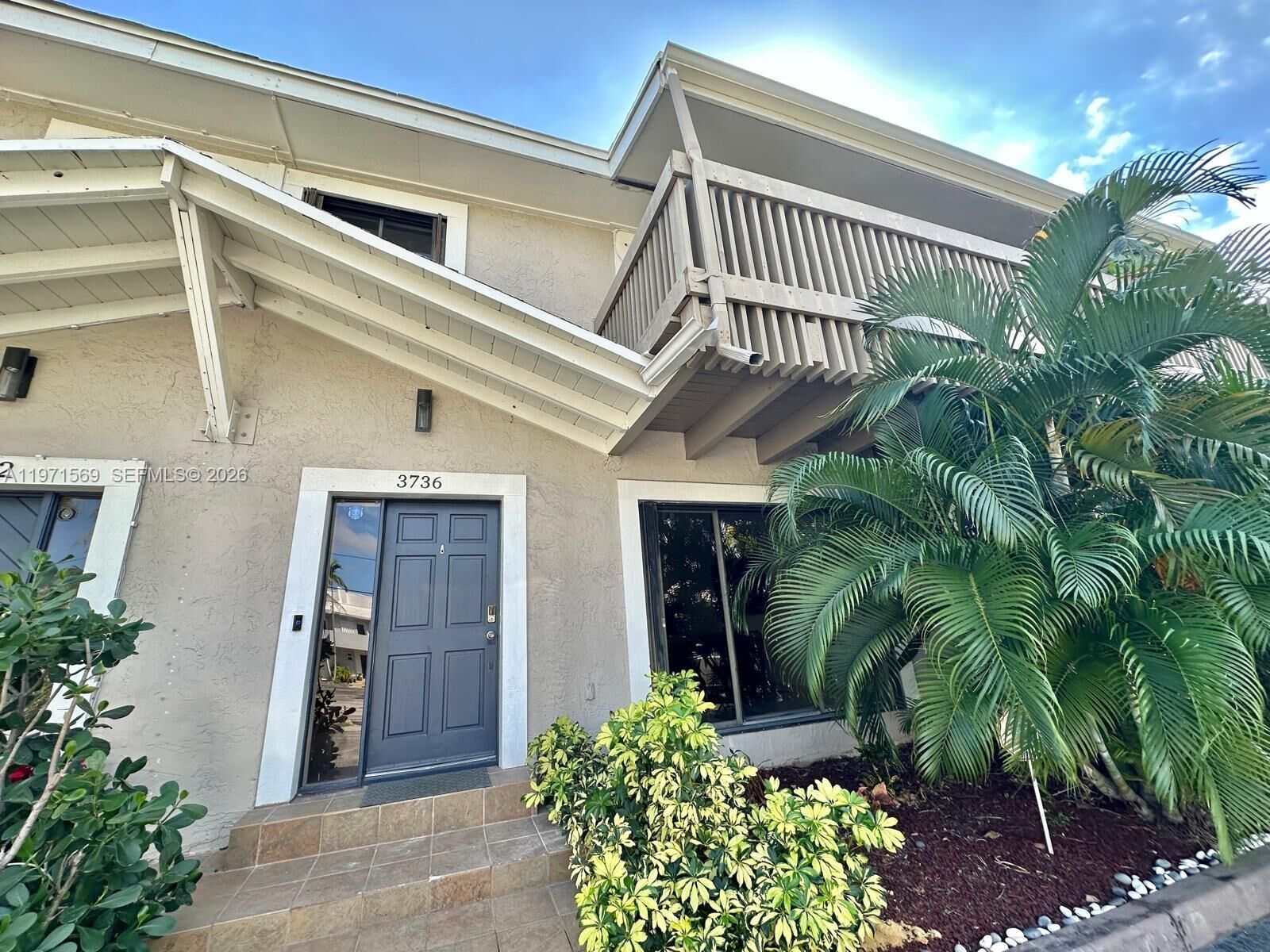 Property Photo: 3736 NE 166th St 114 FL 33160