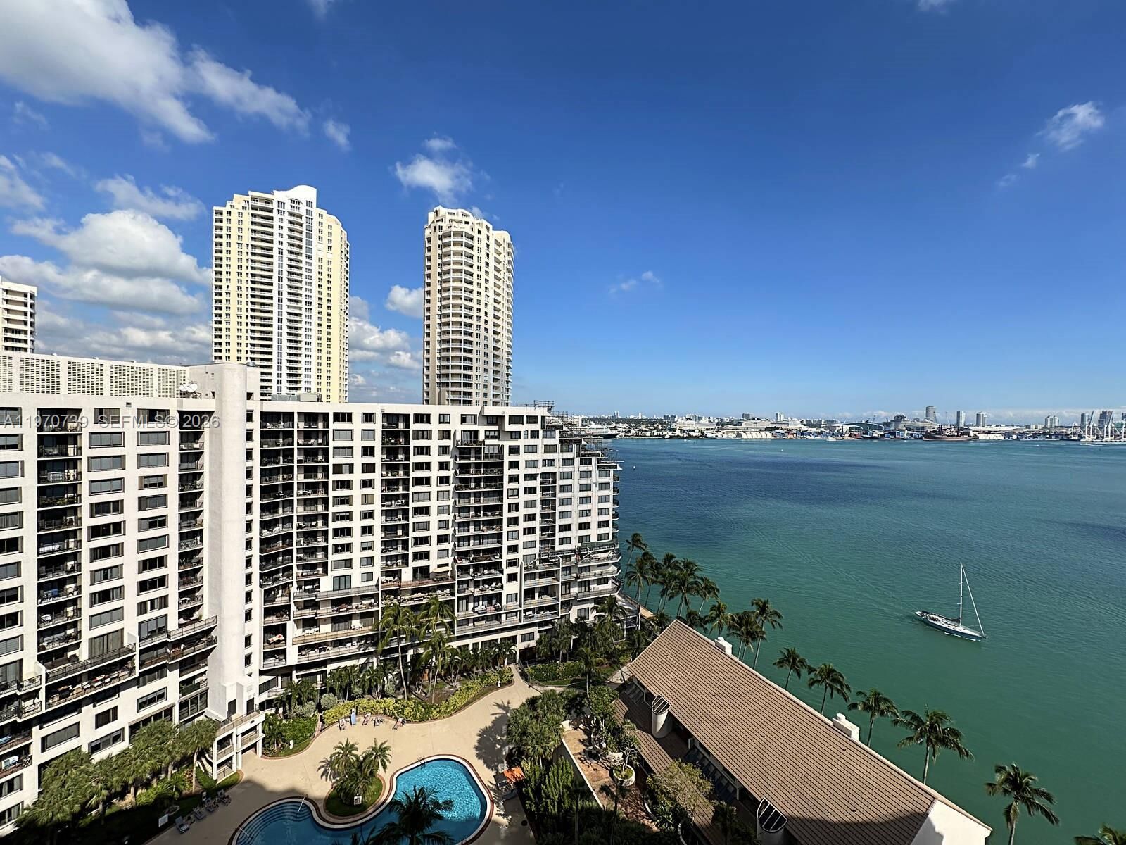 Property Photo: 520 Brickell Key Dr A1912 FL 33131