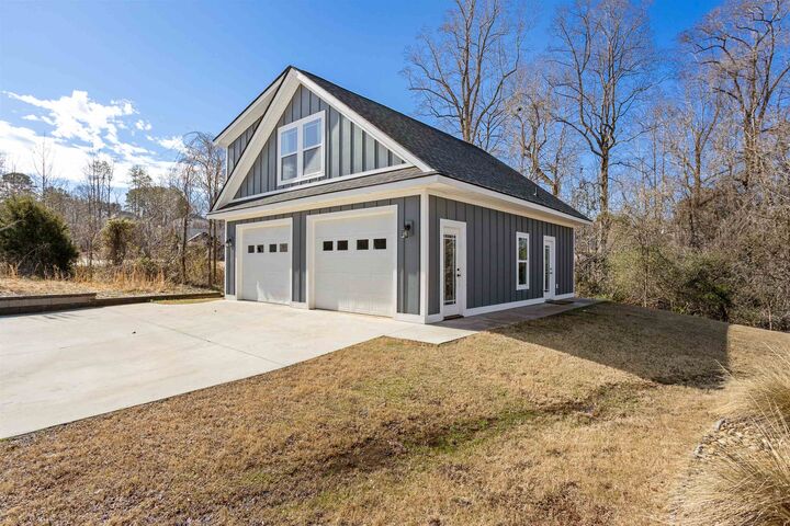 Property Photo: 814 Campobello Gramling School Road SC 29322