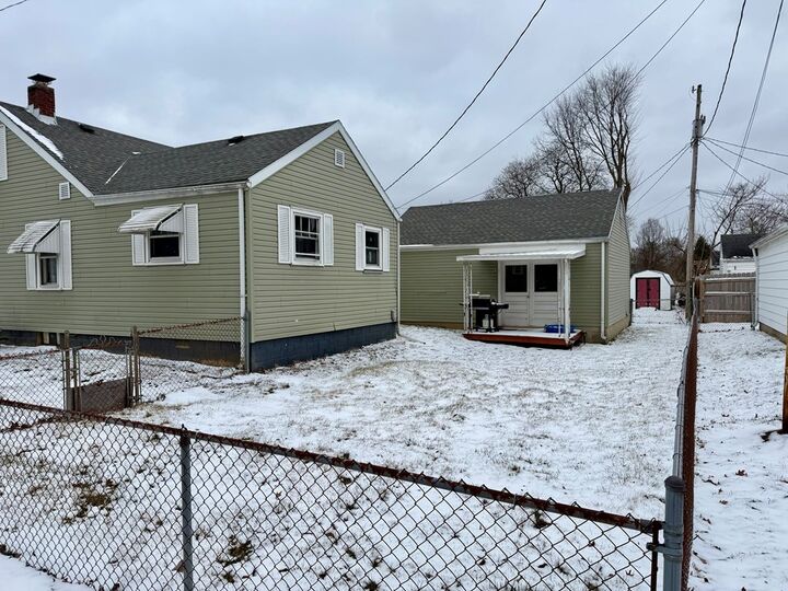 Property Photo: 726 Beechwood Street OH 45601