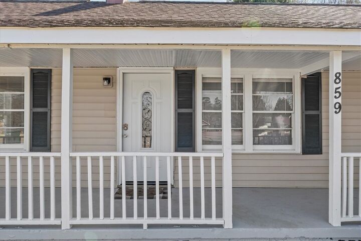 Property Photo:  859 Floyd Road  SC 29307 